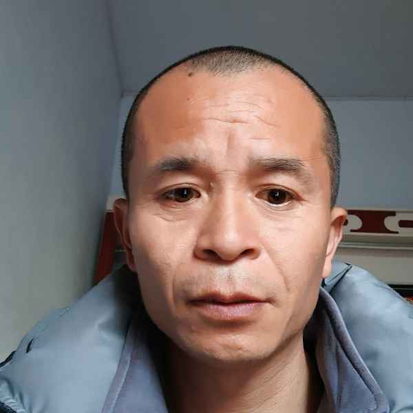 43岁岁河南单身帅哥 - 乌鲁木齐吉缘网