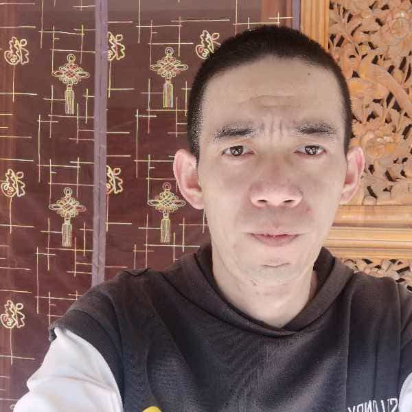 37岁岁云南单身帅哥 - 乌鲁木齐吉缘网