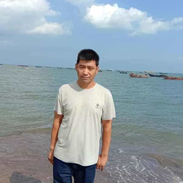 44岁岁辽宁单身帅哥 - 乌鲁木齐吉缘网