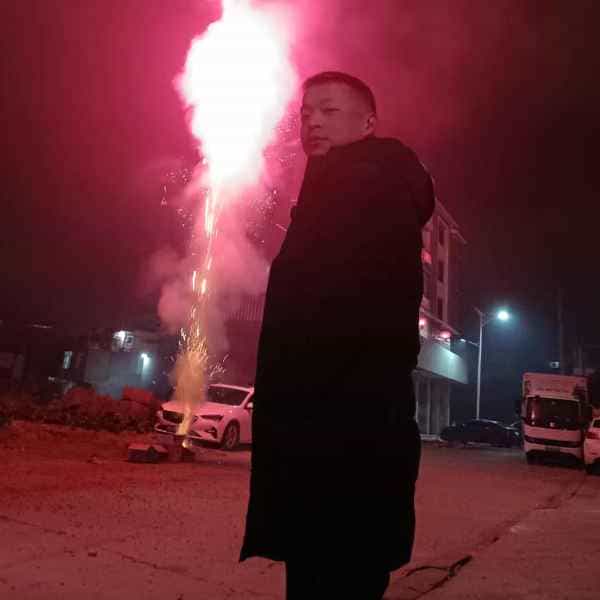 38岁岁四川单身帅哥 - 乌鲁木齐吉缘网