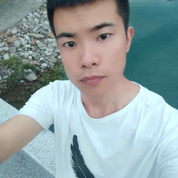 31岁岁陕西单身帅哥 - 乌鲁木齐吉缘网