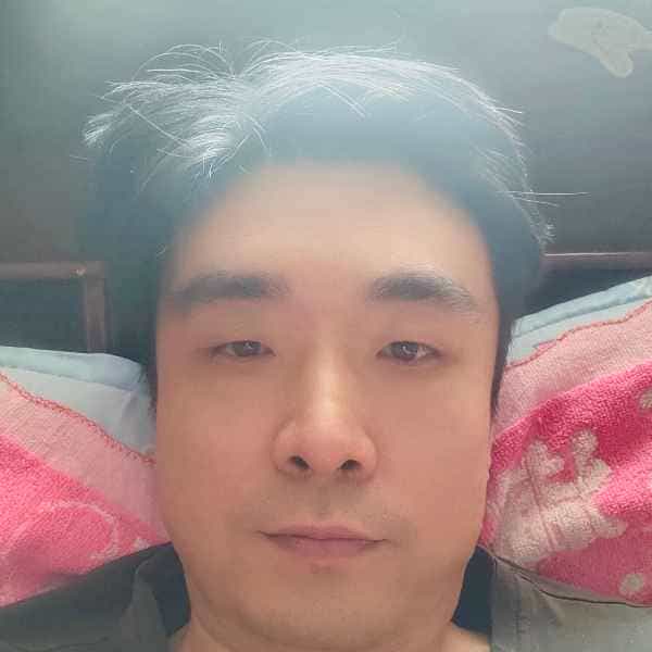 43岁岁河南单身帅哥 - 乌鲁木齐吉缘网