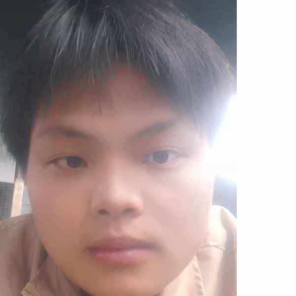 22岁岁河南单身帅哥 - 乌鲁木齐吉缘网