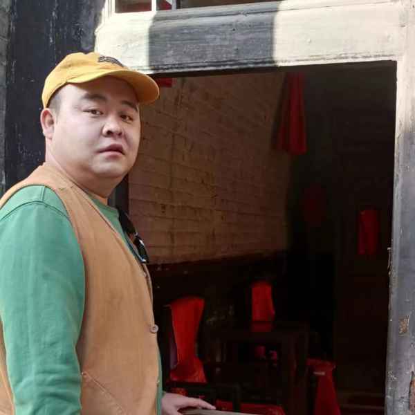 35岁岁陕西单身帅哥 - 乌鲁木齐吉缘网