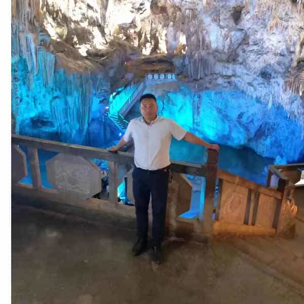 35岁岁云南单身帅哥 - 乌鲁木齐吉缘网