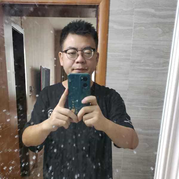 35岁岁陕西单身帅哥 - 乌鲁木齐吉缘网