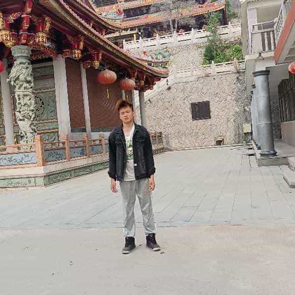 28岁岁江西单身帅哥 - 乌鲁木齐吉缘网