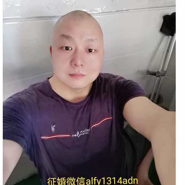45岁岁湖南单身帅哥 - 乌鲁木齐吉缘网