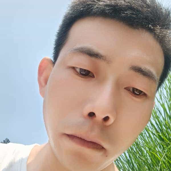 31岁岁陕西单身帅哥 - 乌鲁木齐吉缘网