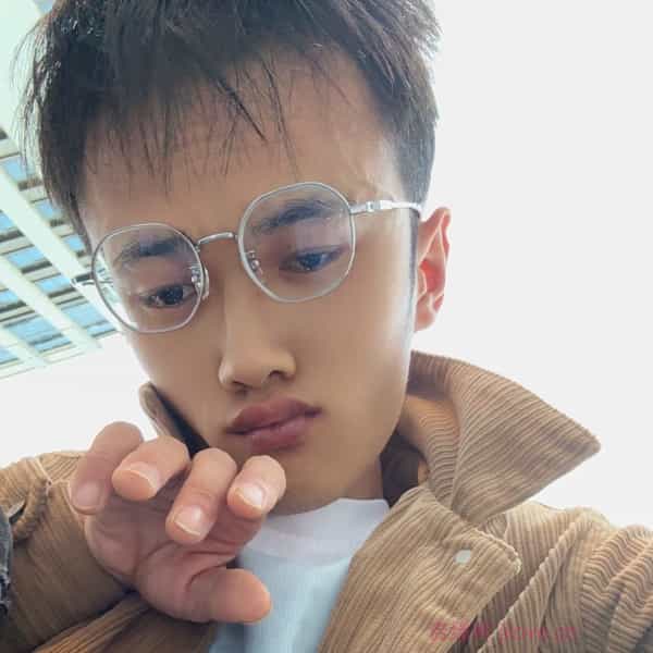 31岁岁贵州单身帅哥 - 乌鲁木齐吉缘网